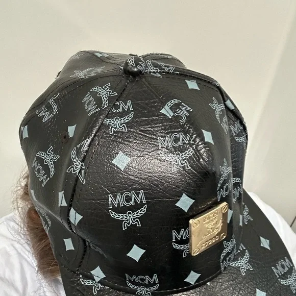 MCM Black Logo Cap - Picture 4 of 10